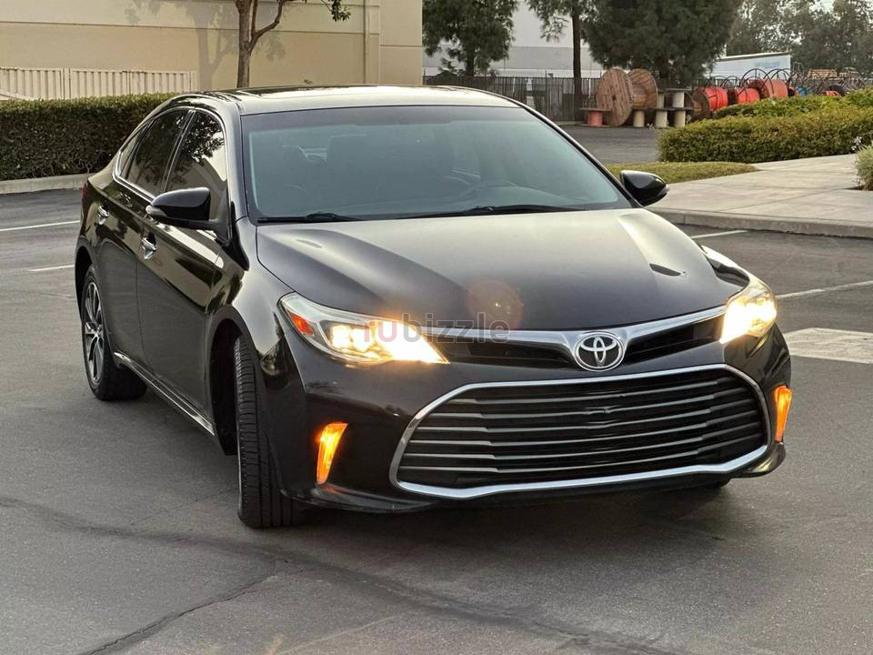 Toyota avalon limited 2016 3.5. Excellent condition
